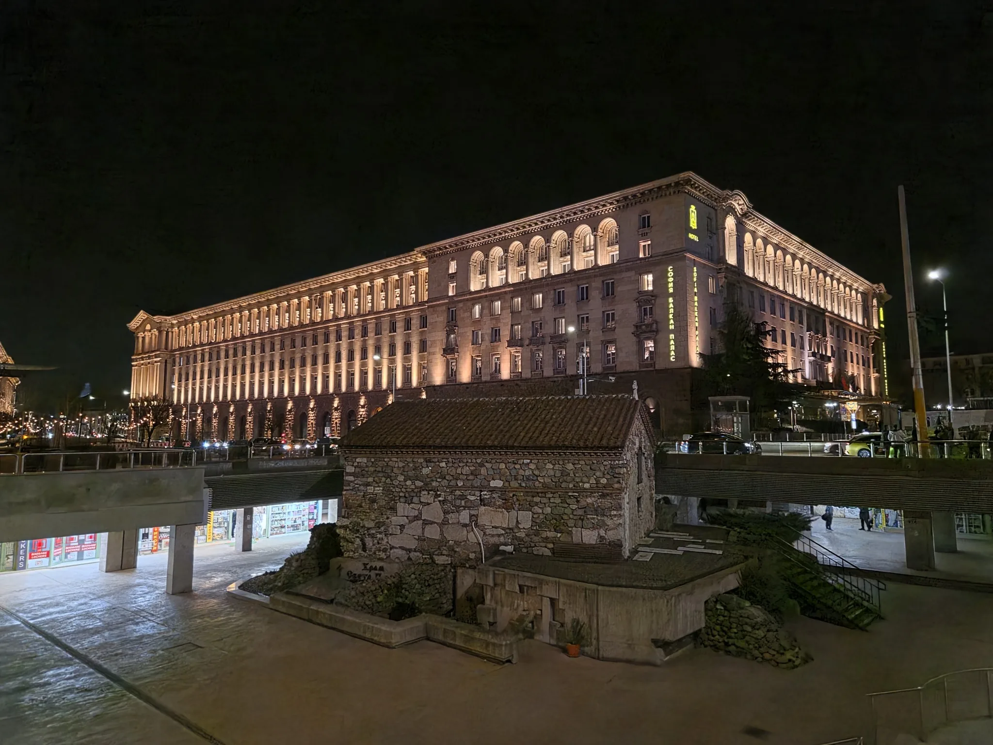 1781519618249.webp